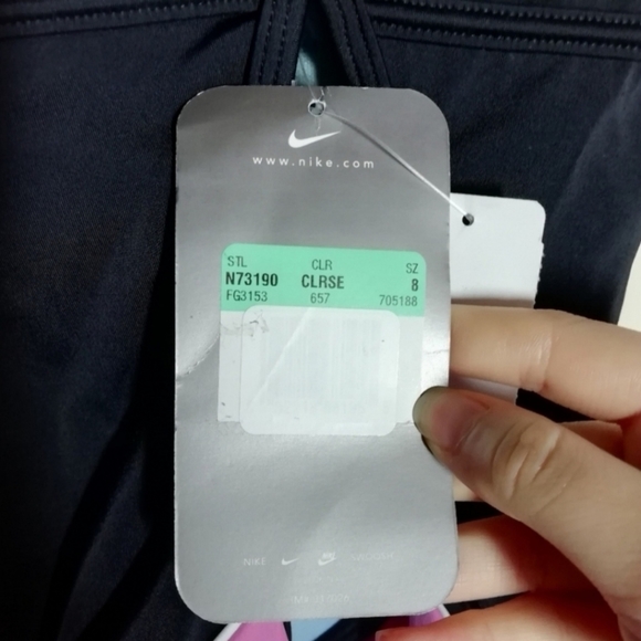 NWT! Nike One Piece Swimsuit - Picture 10 of 13